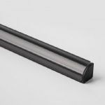 Stūra anodēts melns alumīnija profils LED lentām ar melnu stiklu / komplektā: stikls, gala vāciņi 2 gab., stiprinājumi 2gab. / HB-15.8X15.8CT /  3m x 15.8mm x 15.8mm  / 4752233009140 / 05-720 :: Trīsmetrīgie profili (3 metri)