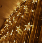 LED Ziemassvētku iekštelpu un ārtelpu virtene aizkari - Lāstekas, Zvaigznes / IP44 / 2x1,5m / 144 diodes / WW - silti balta / 19-360 / 4752233006811 :: LED Aizkari