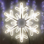 LED Ziemassvētku gaismeklis - sniegpārsla / Ziemassvētku dekors / CW - Auksti balta + ZIBSPULDZES EFEKTS / 250V / 52 x 60 cm / 108 LED diodes / 2000509534776 / 19-602