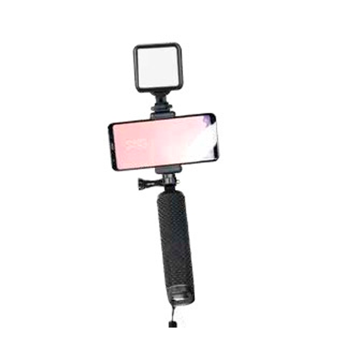 Selfie stick with lamp powered by 2xAA batteries