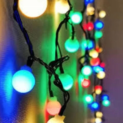 Christmas indoor garland with balls